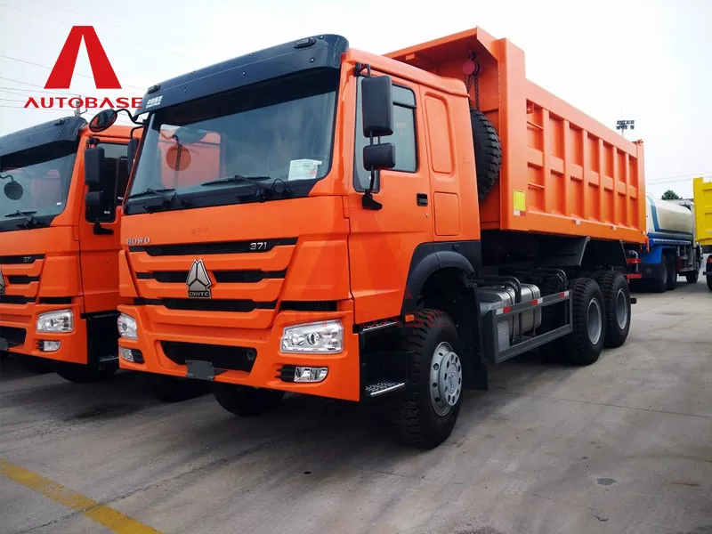 சினோட்ரூக் ஹோவோ 6 × 4 டம்ப் டிரக்